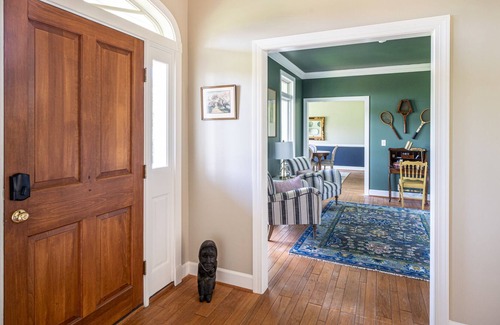 Round Hill House | Exclusive Private Retreat with Ocean Views Near Wineries