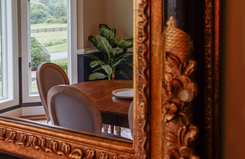 Round Hill House | Exclusive Private Retreat with Ocean Views Near Wineries