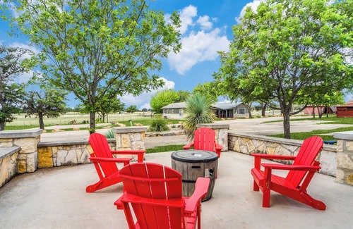 Comfort House | Inviting Texas Hill Country Retreat with Pool and Spa