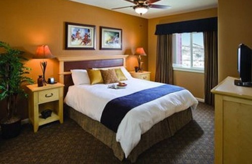 Steamboat Springs Resort | Exquisite Views Await at Our Premier Hotel Retreat!