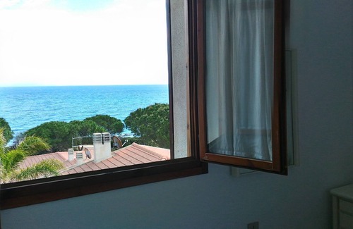 Villaputzu Apartment | Beautiful Apartment with Oceanfront Views and Spa Access