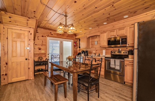 Chalet Village Ski Chalet | Scenic Gatlinburg Retreat with Mountain Views & Great Amenities