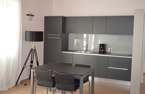 Aer Apartment | Experience Breathtaking Views & Pool - Guest Rated 10/10