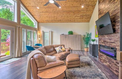 Chimney Rock House | Charming Chimney Rock Cottage with Scenic Mountain Views