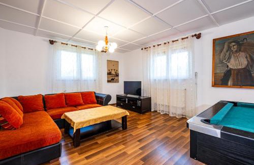 Breaza Villa | Experience Breazary: Pet-Friendly Retreat with Top Ratings