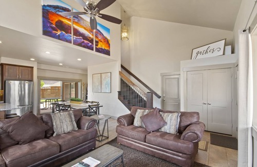 Moab South Valley House | Breccia House: Ideal for Groups Near Downtown Moab!