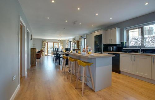 Coelbren House | Discover Breconview Lodge: Family & Pet-Friendly Retreat