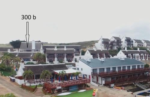 Port Beaufort Apartment | Elegant Breede River View Apartment with Pool & Oceanfront