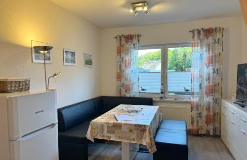 Juliusruh Apartment | Family-Friendly Retreat at Breege - Ferienwohnung Kipp 2