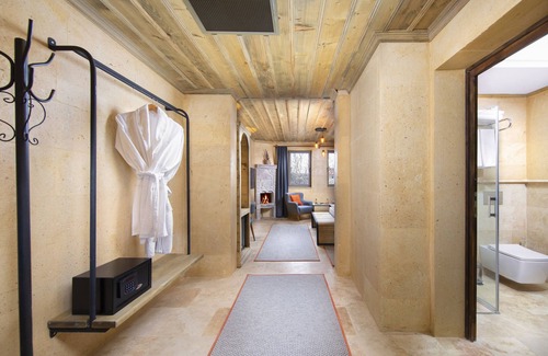 Uchisar Hotel | Discover Breeze Of Cappadocia: Guest Rated 9.8 with Spa & Pool