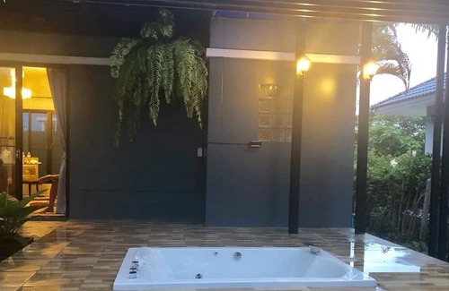Kao Yai Villa | Breeze Valley 1 Palm House