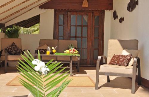 Dongwe Hotel | Experience Breezes Beach Club and Spa: 5-Star Oceanfront Retreat