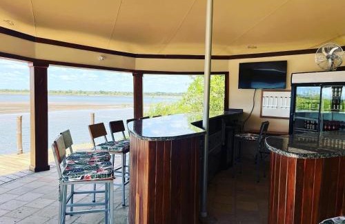 Southern Province Resort | Breezes River Lodge