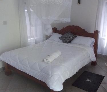 Vipingo Hotel | Relax at BreezHub Residence: Ocean View & Family-Friendly