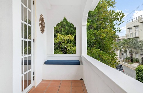 Parque Apartment | Beachside Apartment with Full AC Just Steps from the Sand