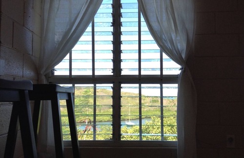 Seatons Village House | Perfect Hillside Retreat with Pool & Pet-Friendly Perks
