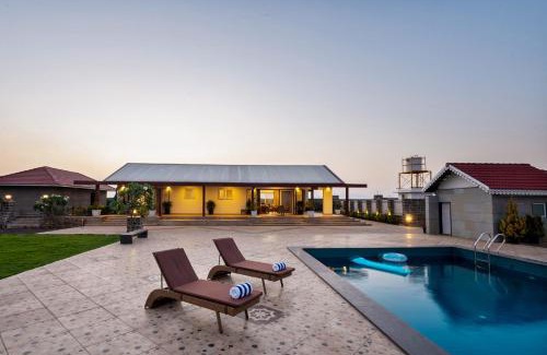 Igatpuri Villa | Tranquil Escape at Breezy Whispers - Private Pool & Views
