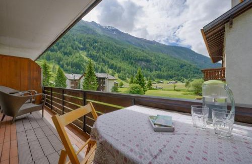 Taesch Apartment | Breithorn View
