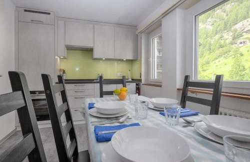 Taesch Apartment | Breithorn View