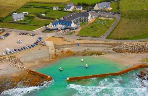 Pouldreuzic Hotel | Pet-Friendly Breiz Armor with Pool and Oceanfront Views