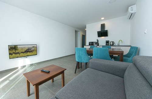 Brela Bed & Breakfast | Brela 15, Majestic 3b