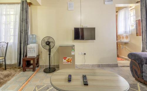 Syokimau Bed & Breakfast | Comfortable Stay at Bremu Home - Close to JKIA Airport