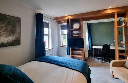 Castletroy House | Comfortable Brennan Court Guest Accommodation with Pool Access