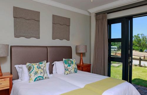 Brenton-on-Sea Resort | Beachfront Bliss at Brenton Haven Resort - Rated 9/10