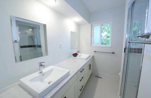 Burnaby House | Discover Brentwood Home: A Budget-Friendly Retreat