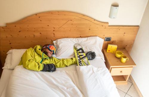 Isolaccia Bed & Breakfast | Pet-Friendly Stay at Bresidence Edelweiss - Rated 8.7/10