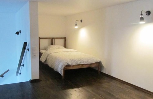 Brest Apartment | Budget-Friendly Brestappart Loft with 9/10 Guest Rating