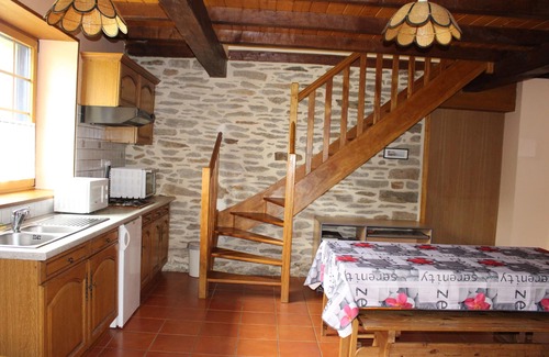 Ploumoguer Cottage | Cozy Breton House Near Beaches with Pool & Family Amenities