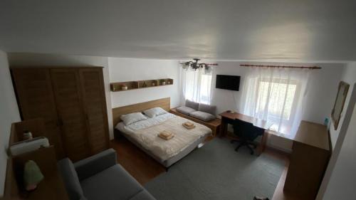 Bistrita Apartment | Family-Friendly Retreat at Bretsara: Rated 9.4/10 by Guests