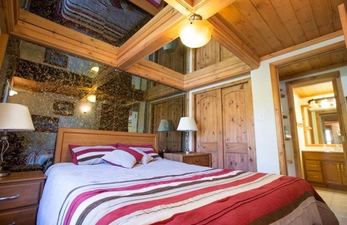 Glenwood Springs Apartment | Inviting Brettelberg Slopeside Condos with Hot Tub Access