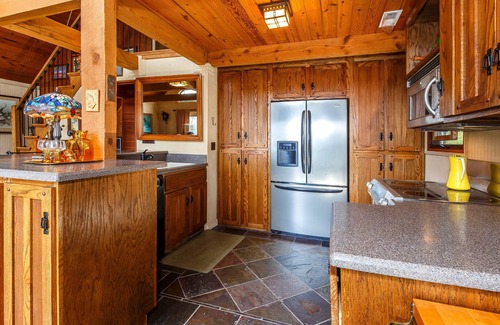 Brevard Cabin | Perfect Mountain Retreat in Brevard: Pool, Spa & Hiking
