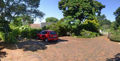 Pietermaritzburg Bed & Breakfast | Welcoming Brevisbrook B&B: Pet-Friendly & Pool Access