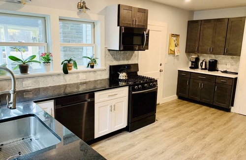 Cooperstown House | Stylish Renovated Farmhouse Near Breweries - Rated 10/10!