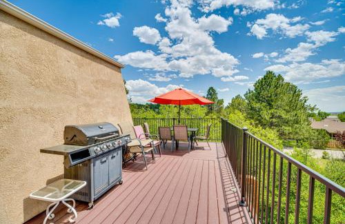 Woodmoor House | Explore Monument House: Breweries, Hiking & Museums Await!
