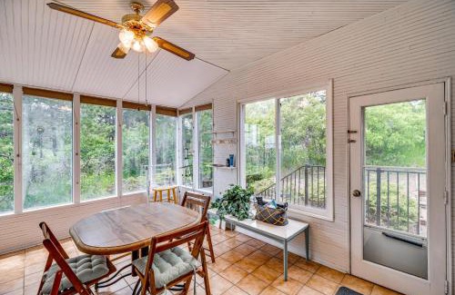 Woodmoor House | Explore Monument House: Breweries, Hiking & Museums Await!