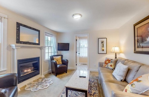 West Brewster Bed & Breakfast | Indulge at Brewster by the Sea Inn: 4-Star Rated Retreat