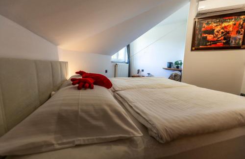 Jesenice Hotel | Brezov kot