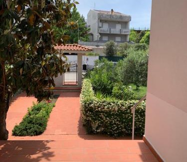Montemarciano House | Pet-Friendly Brezza Affittacamere with Breakfast Included