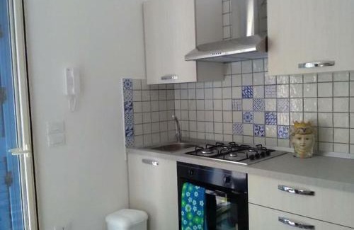 Punta Secca Apartment | Inviting Brezza di Mare: Child-Friendly & 9.1/10 Rated