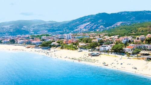 Montepaone Lido Bed & Breakfast | Top-Rated Brezza Marina B&B: Pet & Child Friendly Escape