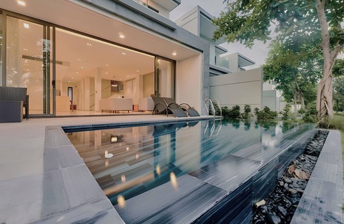 Ngu Hanh Son Villa | Danang BRG Golf Villa: 3 Bedrooms & Private Pool Near Beach