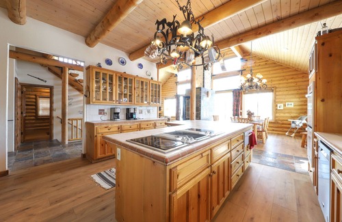 Brian Head Cabin | Cozy Brian Head Cabin Near Slopes with a Game Room