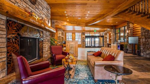 Brian Head Hotel | Experience Comfort at Brian Head Lodge with Stunning Views