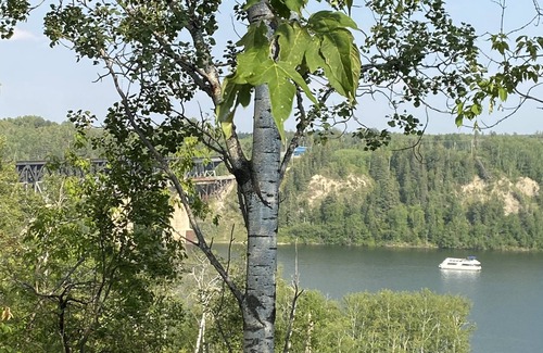 East Central Saskatchewan House | Riverview Property: Guest Rated 10/10 with Spa & Pet-Friendly