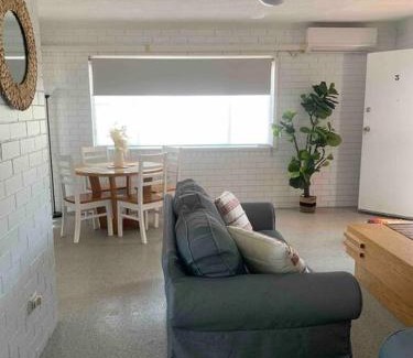 Bongaree Apartment | Beachfront Bribie Getaway: Family-Friendly Ocean Retreat