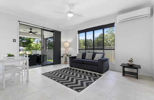 Bongaree Villa | Discover Bribie Getaway Villa - Rated 9.2/10 by Guests